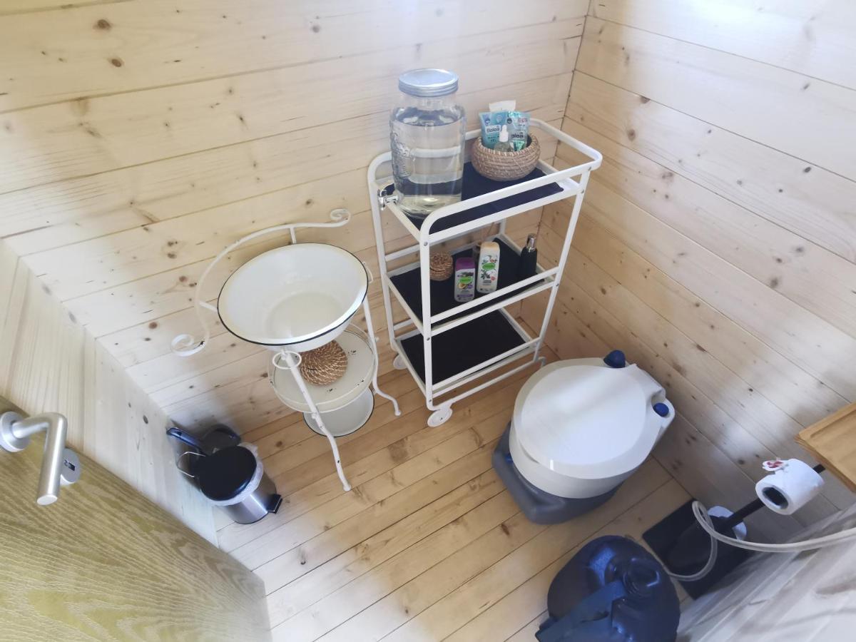 Treehome Tinyhouse Střítež Eksteriør bilde